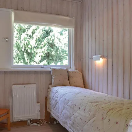 Semesterbostad Three-bedroom Holiday In